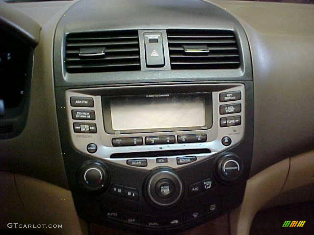 2007 Accord EX-L V6 Sedan - Taffeta White / Ivory photo #19