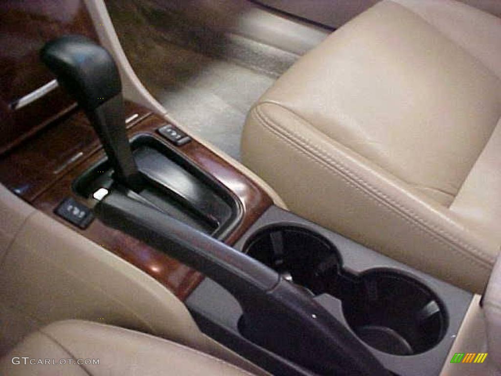 2007 Accord EX-L V6 Sedan - Taffeta White / Ivory photo #20