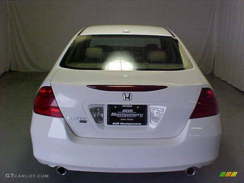 2007 Accord EX-L V6 Sedan - Taffeta White / Ivory photo #21