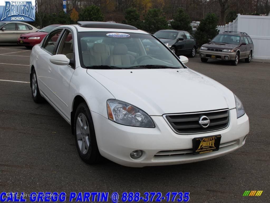 2003 Altima 2.5 SL - Satin White Pearl / Blond photo #5