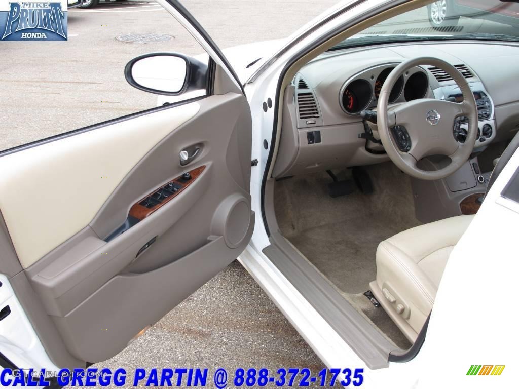 2003 Altima 2.5 SL - Satin White Pearl / Blond photo #10
