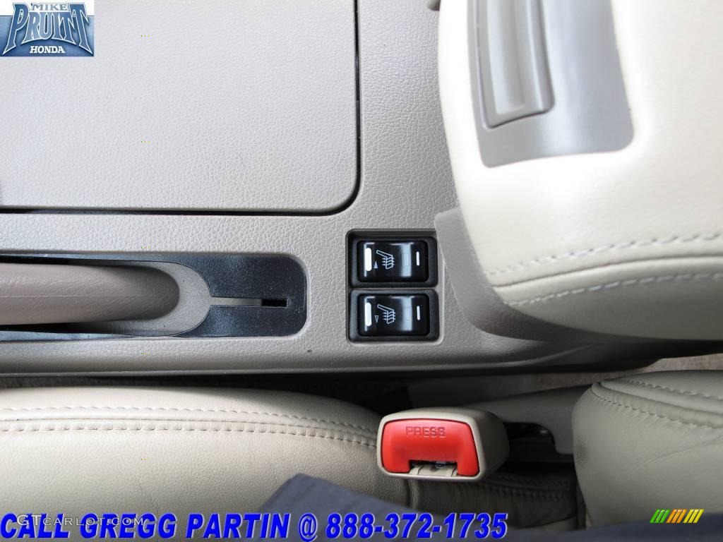 2003 Altima 2.5 SL - Satin White Pearl / Blond photo #24