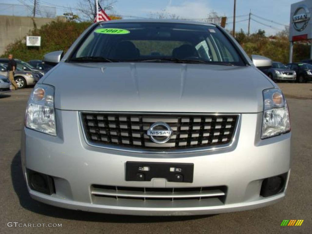 2007 Sentra 2.0 SL - Brilliant Silver / Charcoal/Steel photo #2