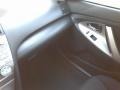 Super White - Camry SE Photo No. 12