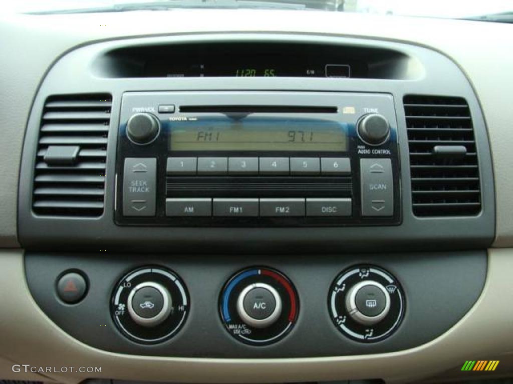 2006 Camry LE - Black / Taupe photo #11