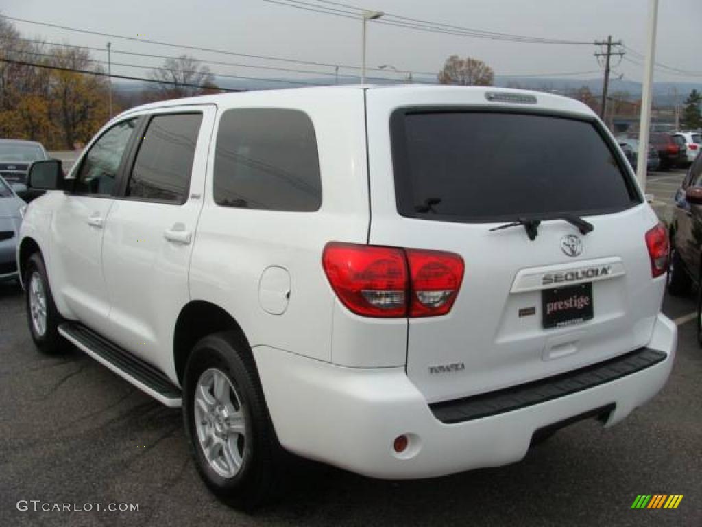 2009 Sequoia SR5 4x4 - Super White / Graphite Gray photo #4