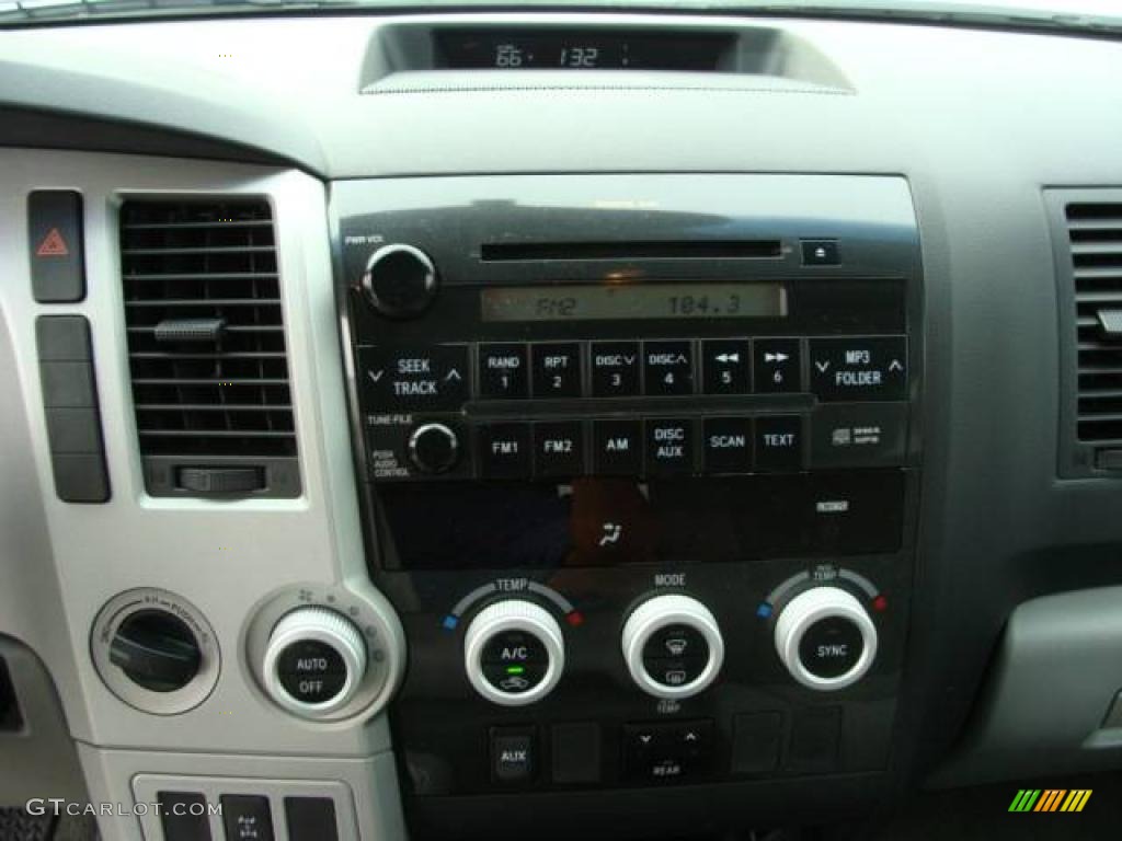 2009 Sequoia SR5 4x4 - Super White / Graphite Gray photo #11