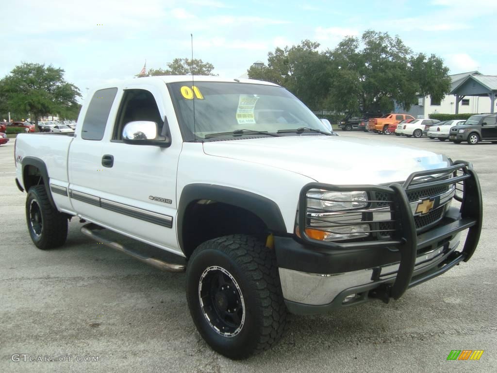 2001 Silverado 2500HD LS Extended Cab 4x4 - Summit White / Graphite photo #10