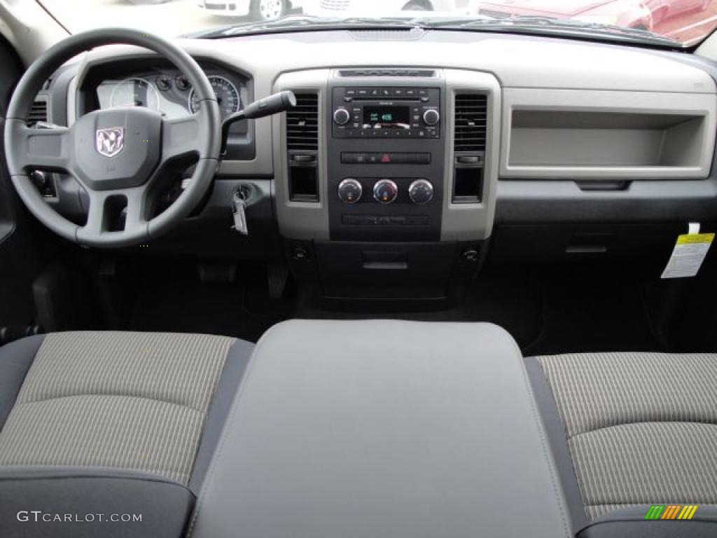 2010 Ram 1500 ST Regular Cab - Bright Silver Metallic / Dark Slate/Medium Graystone photo #17