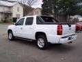 2009 Summit White Chevrolet Avalanche Z71 4x4  photo #5