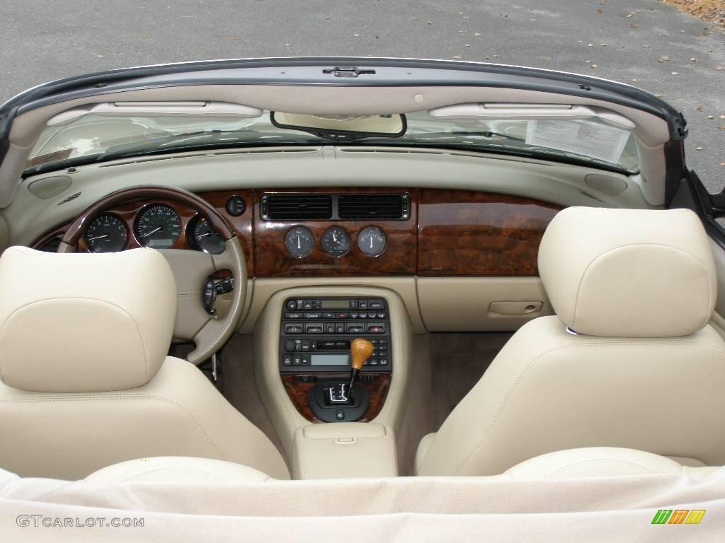 2003 XK XK8 Convertible - Topaz Metallic / Ivory photo #16