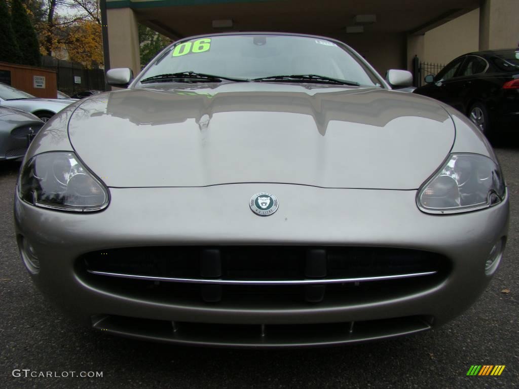 2006 XK XK8 Coupe - Satin Silver Metallic / Ivory photo #2