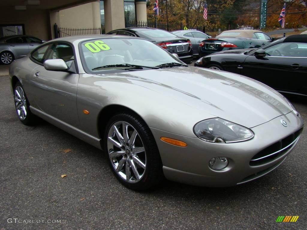 2006 XK XK8 Coupe - Satin Silver Metallic / Ivory photo #3