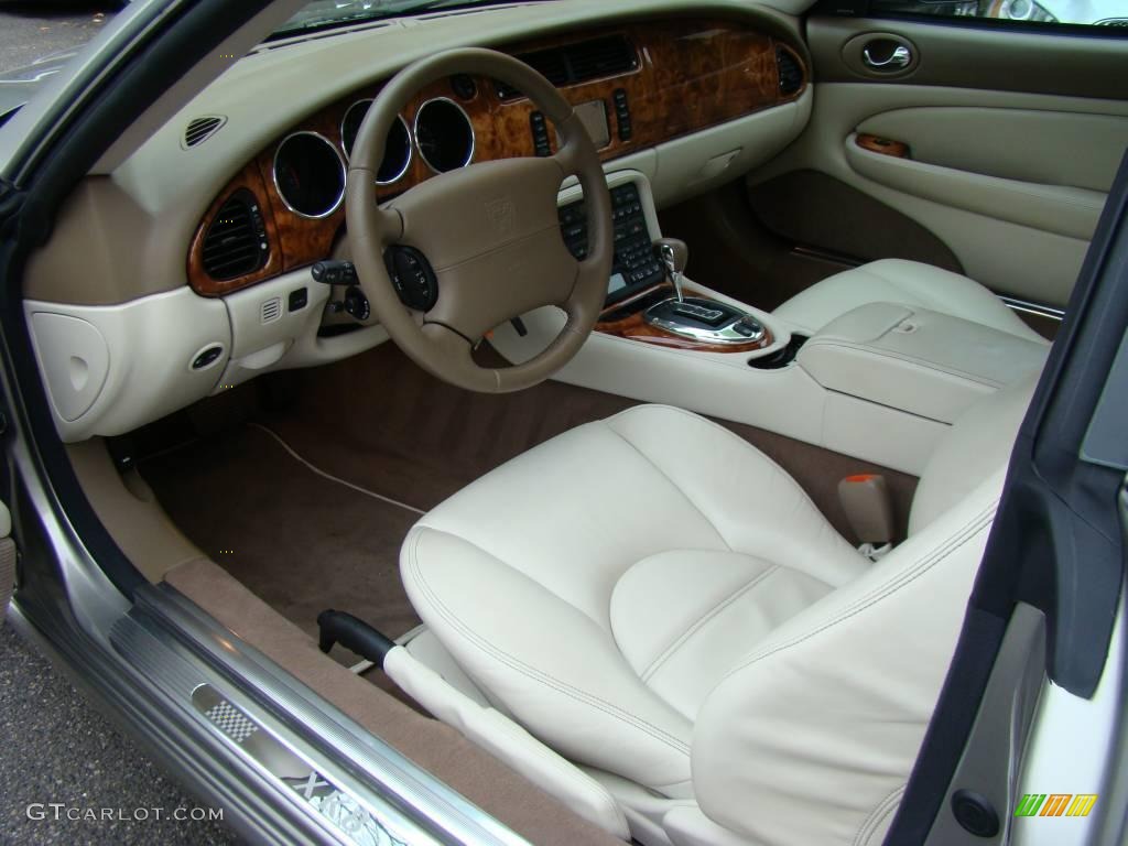 2006 XK XK8 Coupe - Satin Silver Metallic / Ivory photo #12