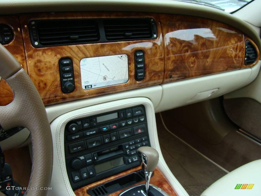 2006 XK XK8 Coupe - Satin Silver Metallic / Ivory photo #14