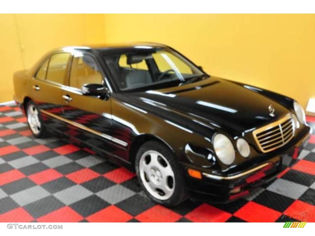 Black Mercedes-Benz E