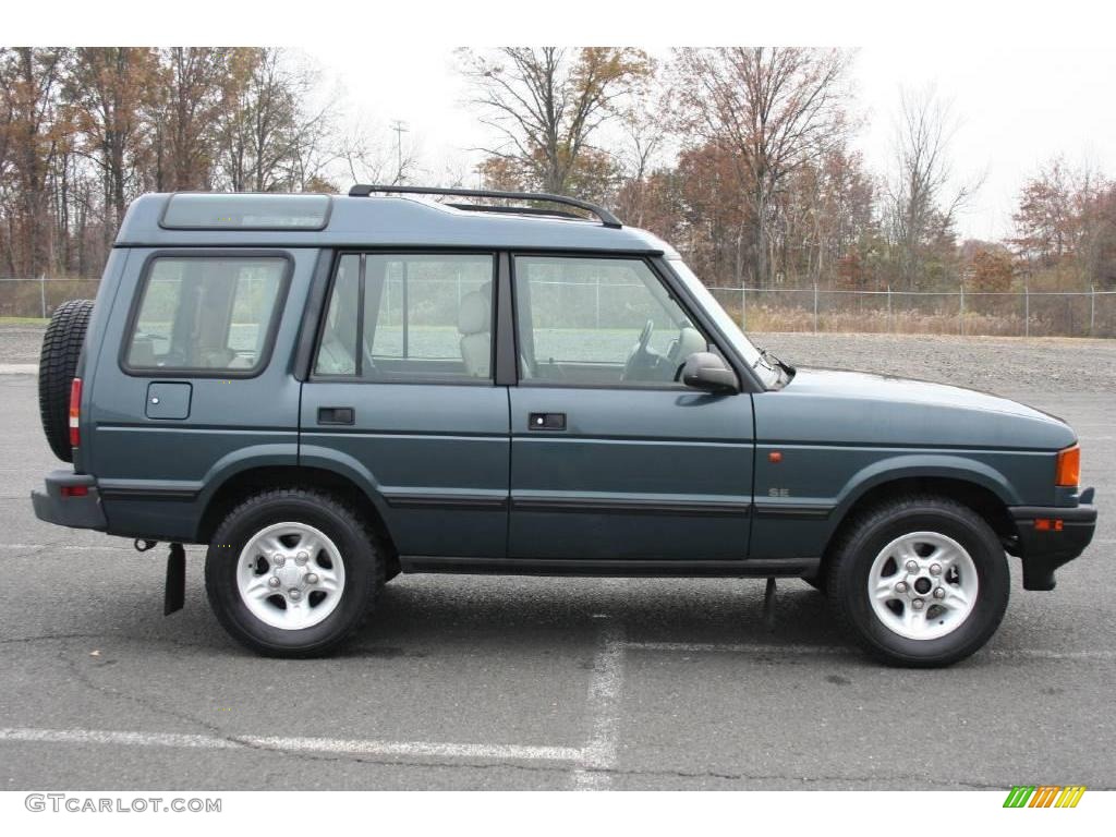 1997 Discovery SE - Charleston Green Metallic / Bahama Beige photo #4