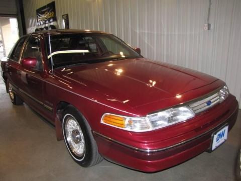 1993 Ford Crown Victoria LX Data, Info and Specs