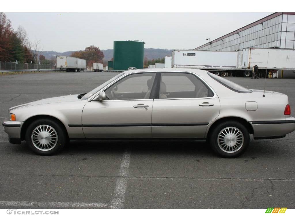 1992 Legend L Sedan - Seattle Silver Metallic / Beige photo #8