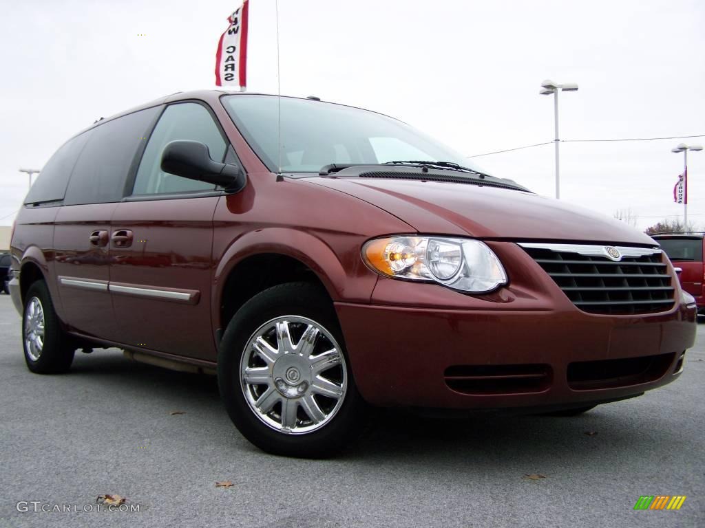 2007 Town & Country Touring - Cognac Crystal Pearl / Dark Khaki/Light Graystone photo #1