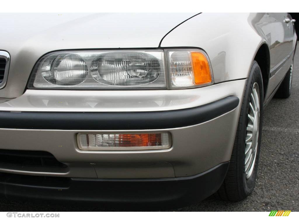 1992 Legend L Sedan - Seattle Silver Metallic / Beige photo #24