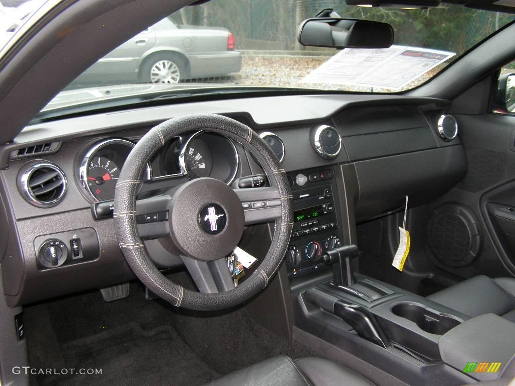 2005 Mustang V6 Premium Coupe - Mineral Grey Metallic / Dark Charcoal photo #11