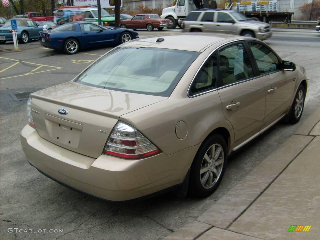 2008 Taurus SEL - Dune Pearl Metallic / Camel photo #5