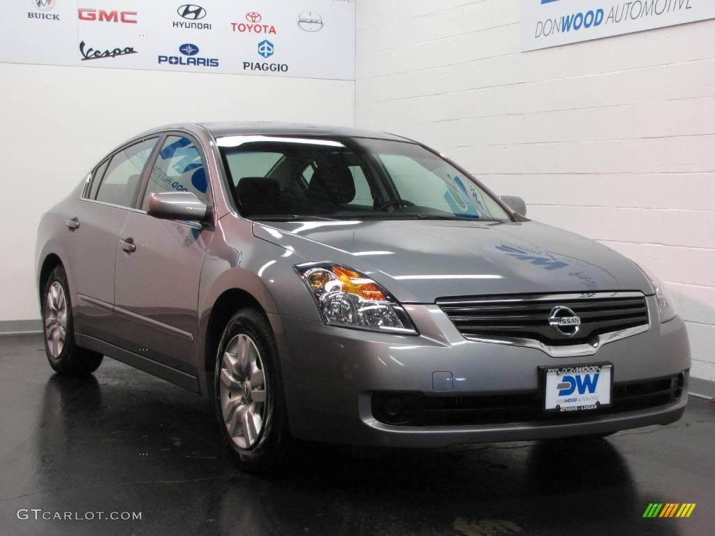 Precision Gray Metallic Nissan Altima