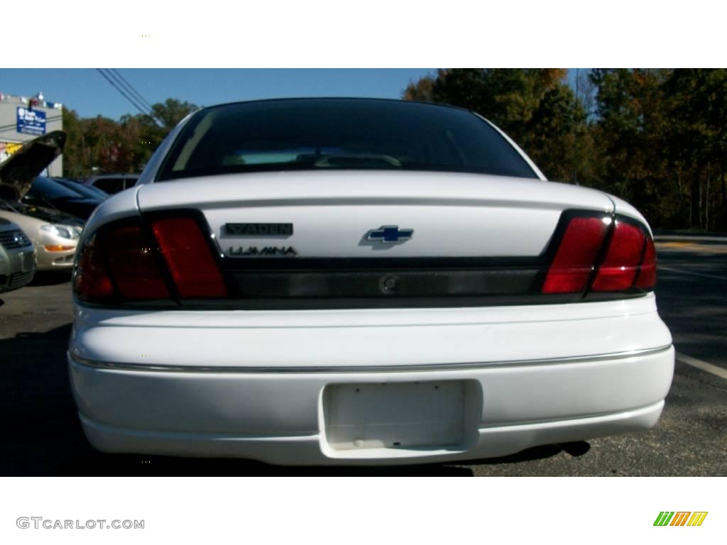 1997 Lumina Police - Bright White / Neutral photo #4