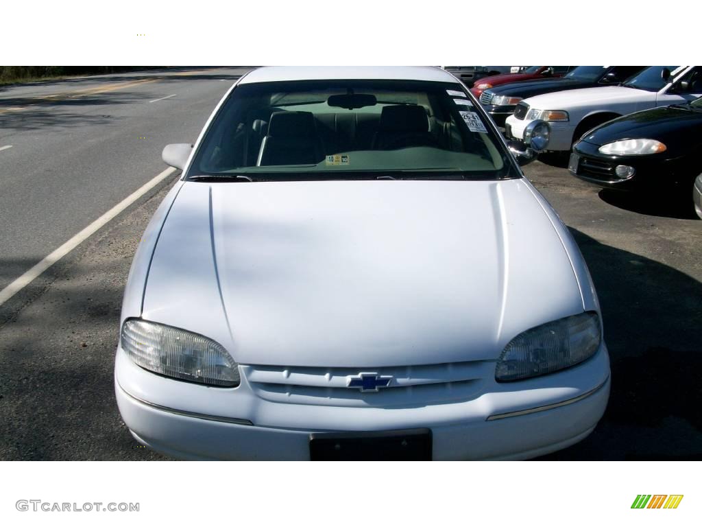 1997 Lumina Police - Bright White / Neutral photo #22