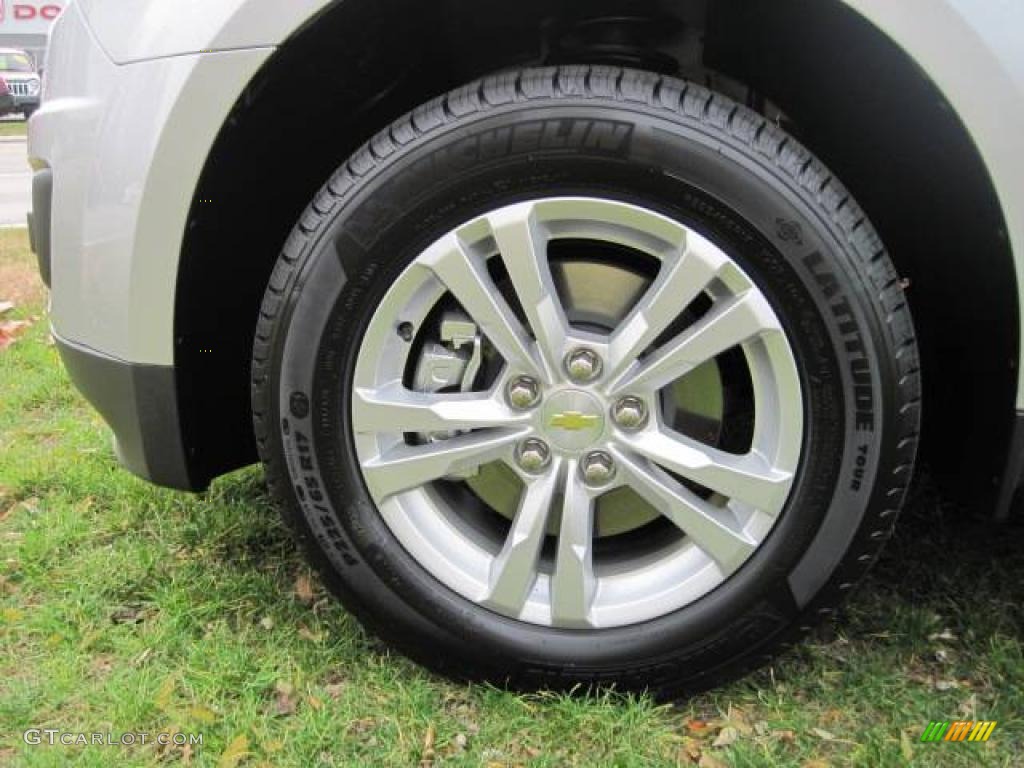 2010 Equinox LS - Silver Ice Metallic / Jet Black/Light Titanium photo #7