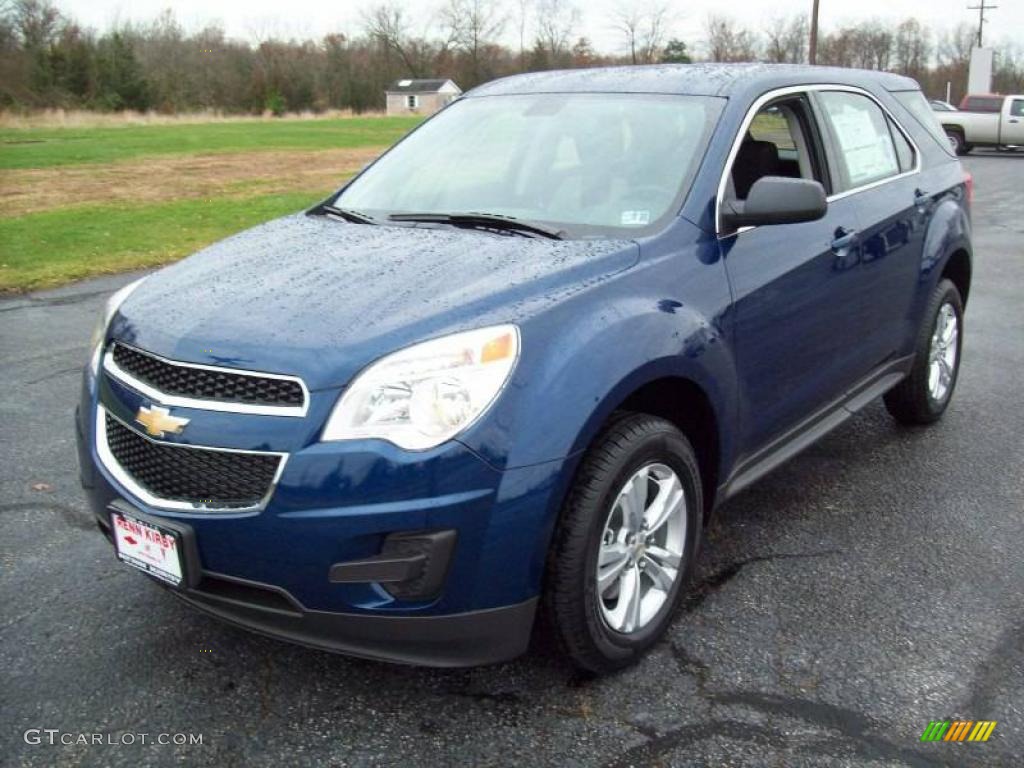 2010 Equinox LS - Navy Blue Metallic / Jet Black/Light Titanium photo #2