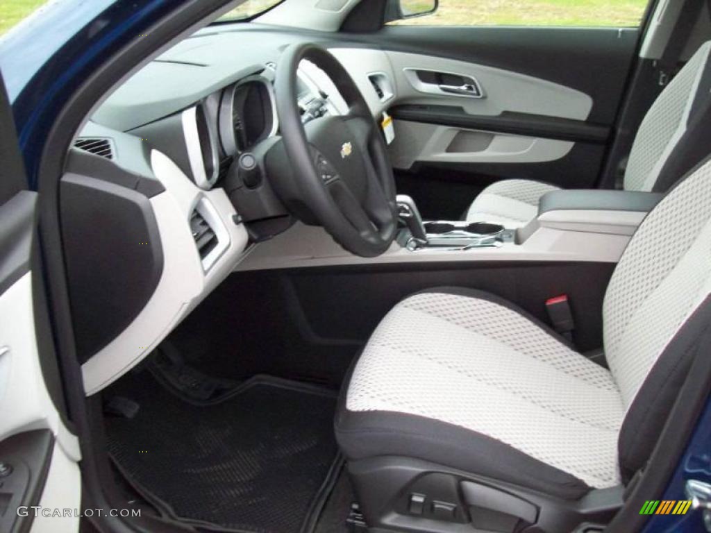 2010 Equinox LS - Navy Blue Metallic / Jet Black/Light Titanium photo #17