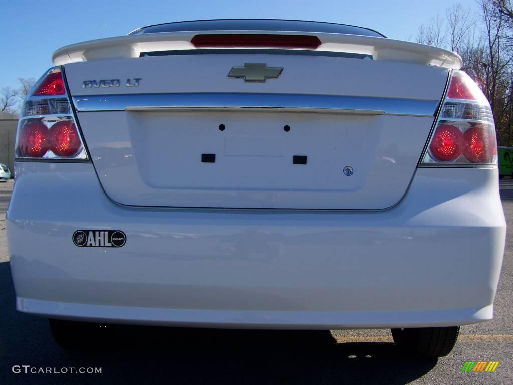 2009 Aveo LT Sedan - Summit White / Charcoal photo #5