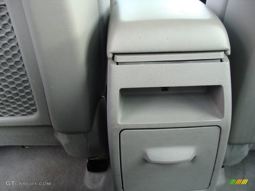 2009 Aura XE - Techno Gray / Gray photo #22