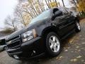 Black - Suburban 1500 LT 4x4 Photo No. 2