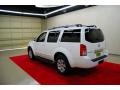 Avalanche White - Pathfinder LE Photo No. 4