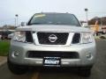 Silver Lightning - Pathfinder SE V8 4x4 Photo No. 2