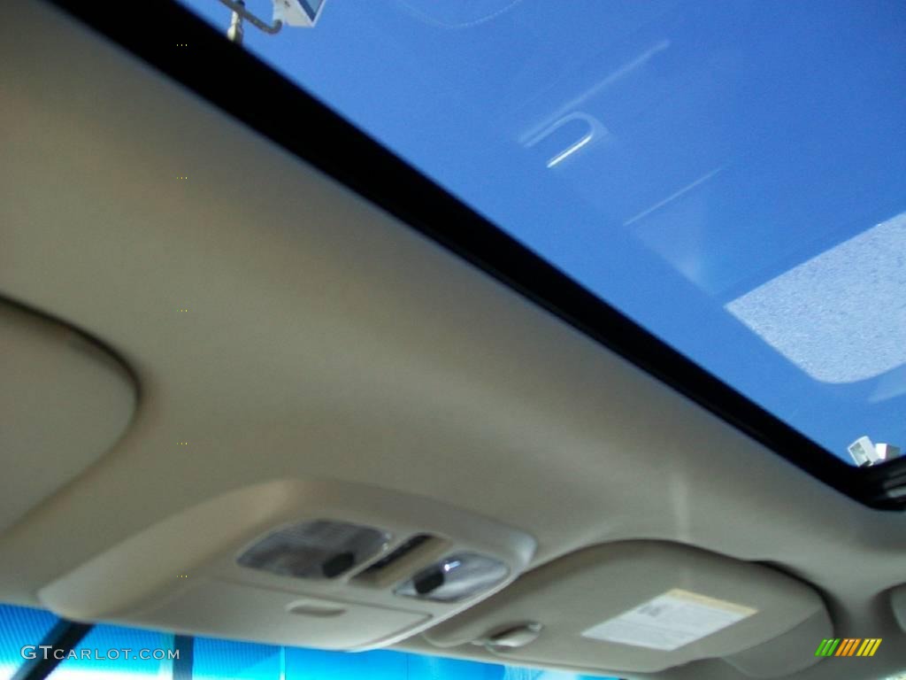 2010 Fusion Hybrid - Tuxedo Black Metallic / Charcoal Black photo #4