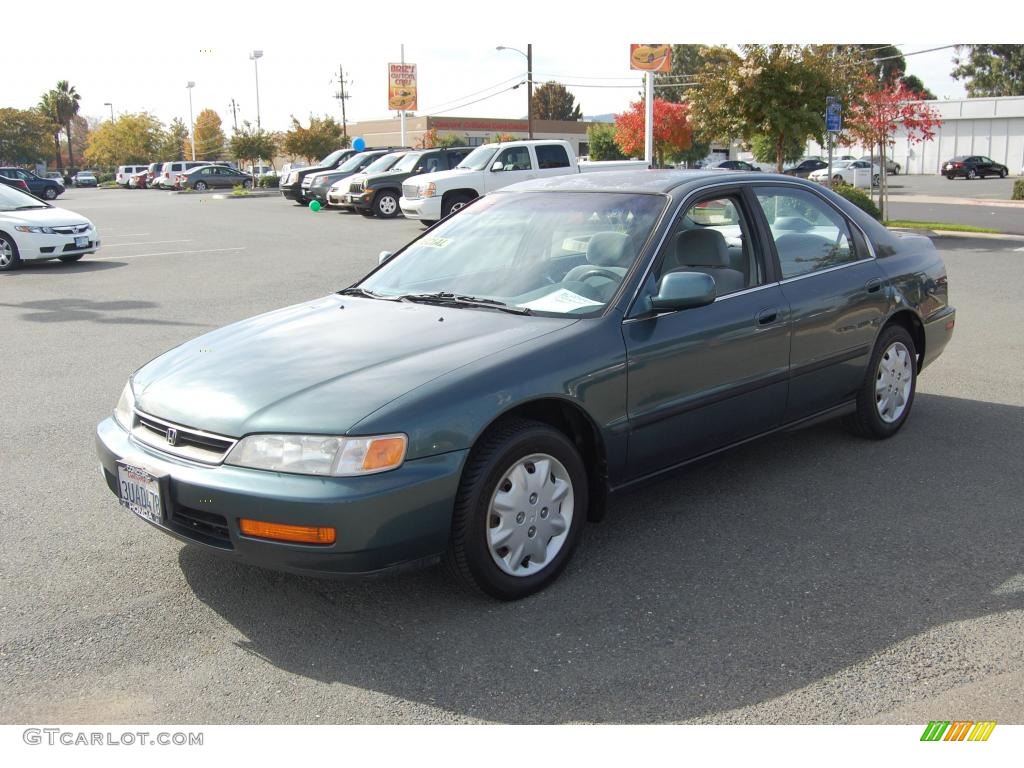 1997 Accord LX Sedan - Eucalyptus Green Pearl / Gray photo #7