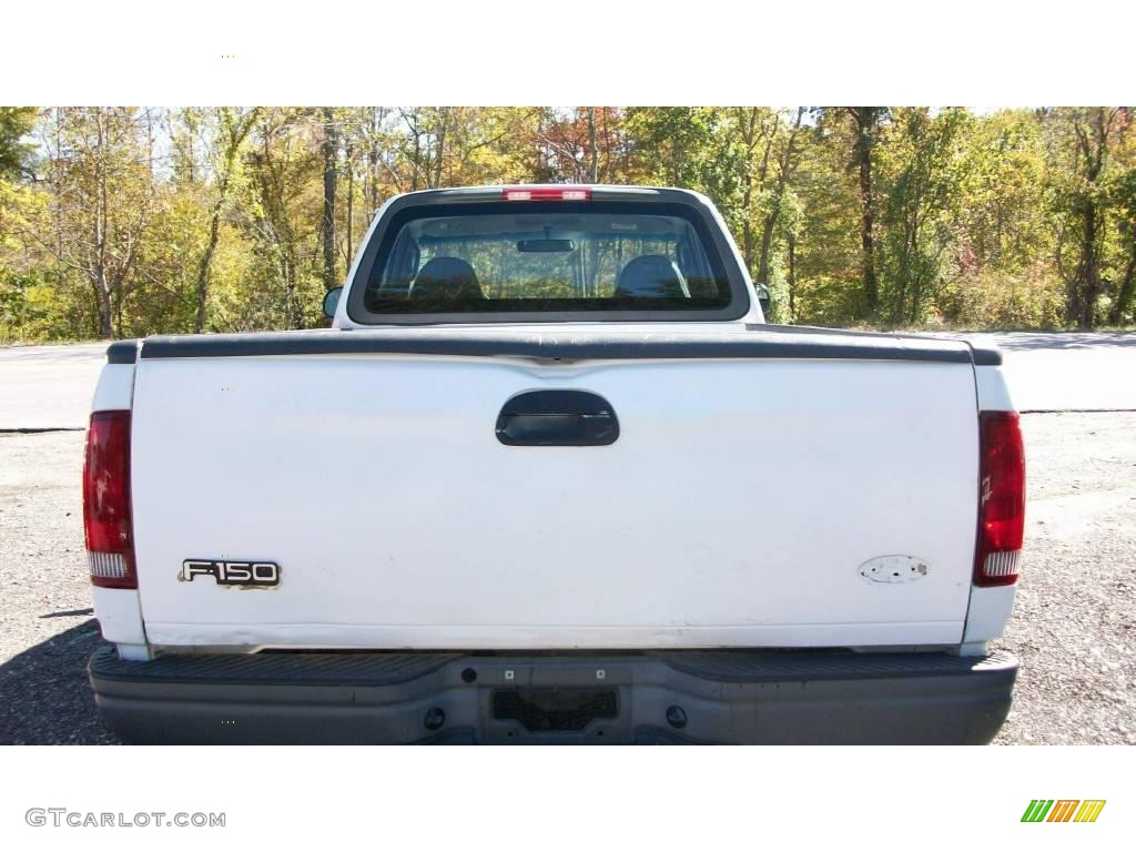 2002 F150 XL Regular Cab - Oxford White / Dark Graphite photo #3