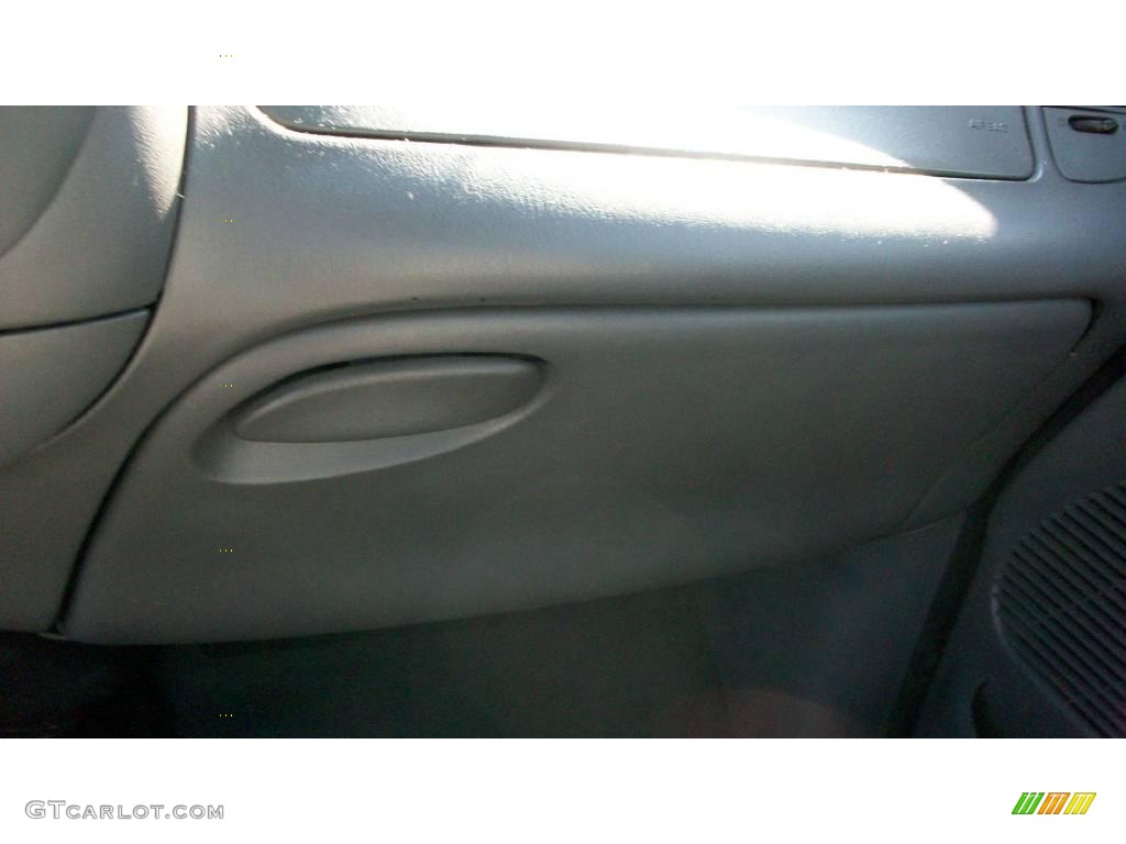 2002 F150 XL Regular Cab - Oxford White / Dark Graphite photo #17