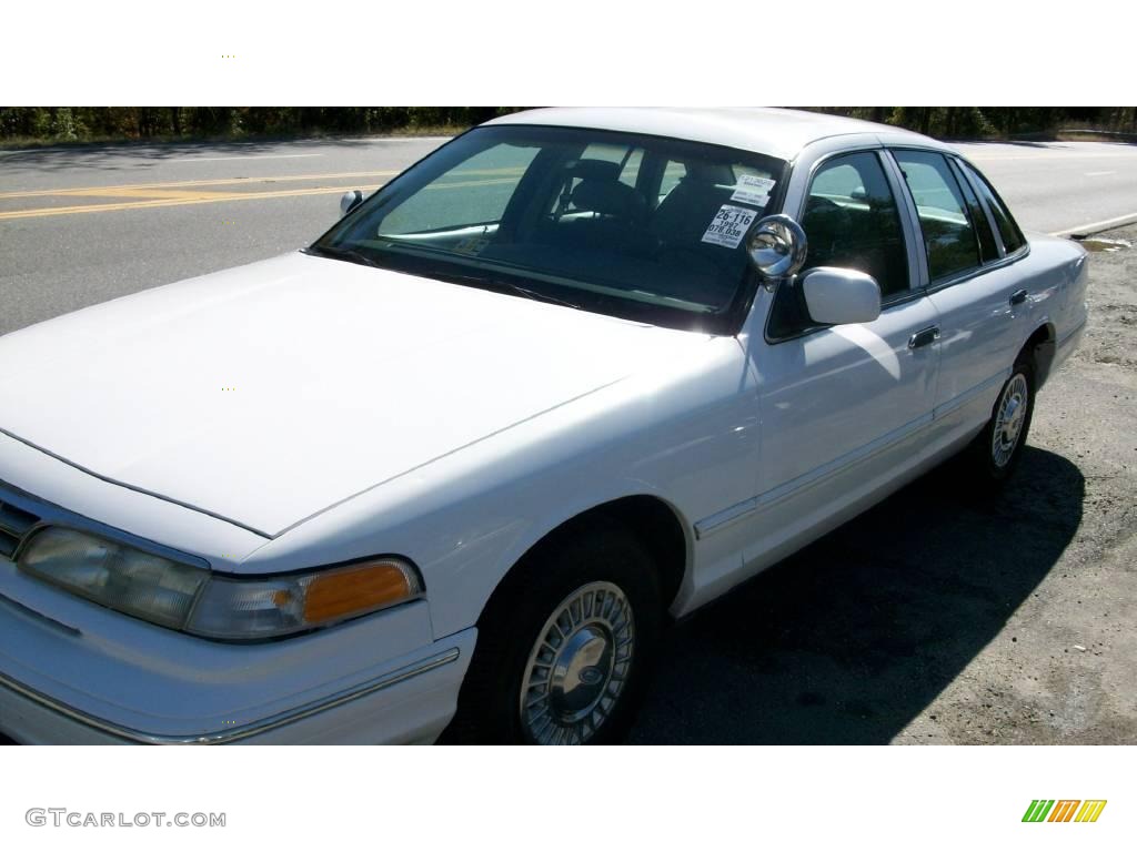 1997 Crown Victoria Police Interceptor - Oxford White / Gray photo #8