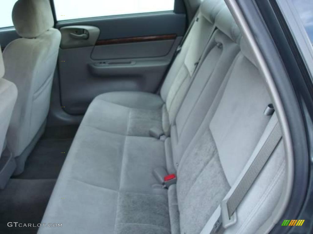 2005 Impala  - Medium Gray Metallic / Medium Gray photo #11