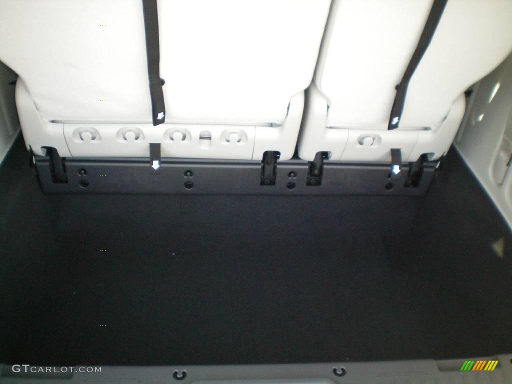 2010 Grand Caravan SE - Blackberry Metallic / Medium Slate Gray/Light Shale photo #18