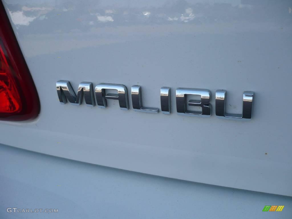 2008 Malibu LS Sedan - White / Titanium Gray photo #12