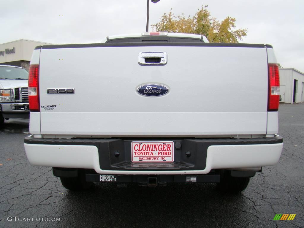 2006 F150 FX4 SuperCrew 4x4 - Oxford White / Black photo #4
