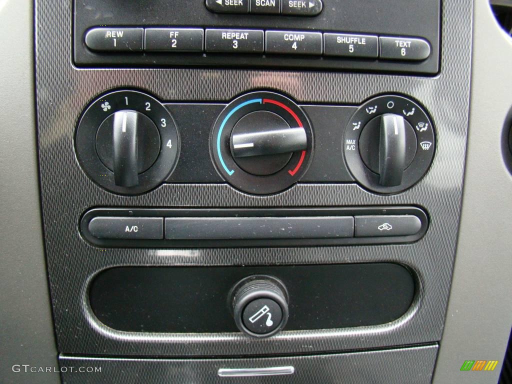 2006 F150 FX4 SuperCrew 4x4 - Oxford White / Black photo #21