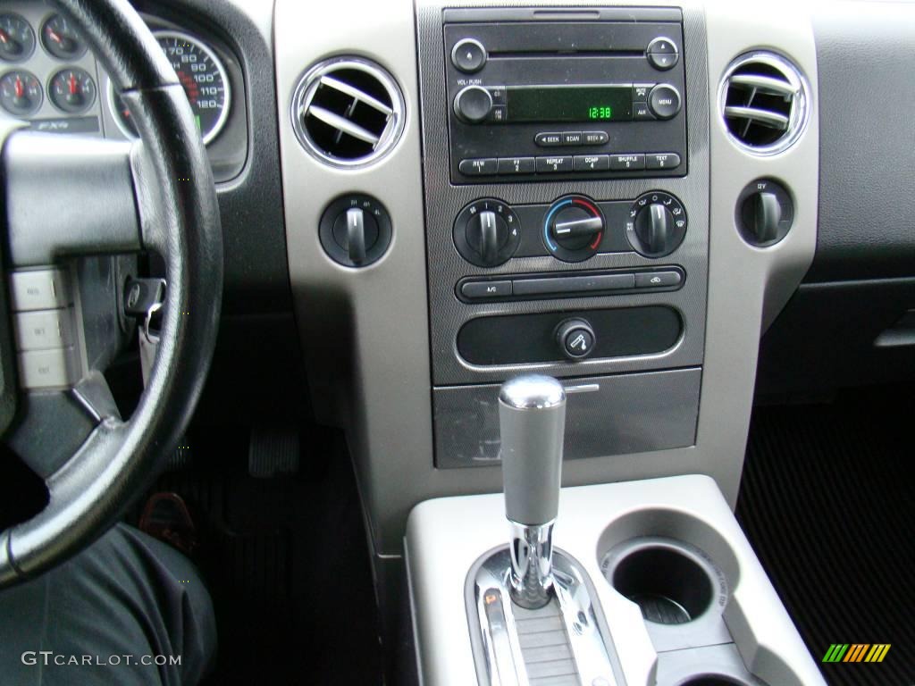 2006 F150 FX4 SuperCrew 4x4 - Oxford White / Black photo #24