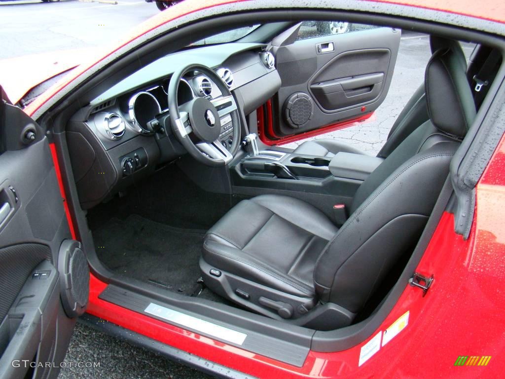 2007 Mustang V6 Premium Coupe - Torch Red / Dark Charcoal photo #8